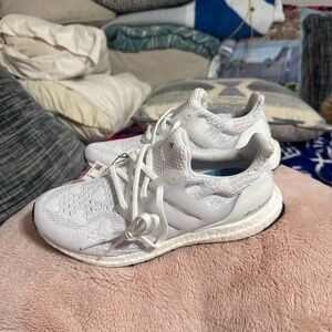 NWOB Adidas Ultraboost 5.0 DNA White Running Shoes - Women’s Size 8.5